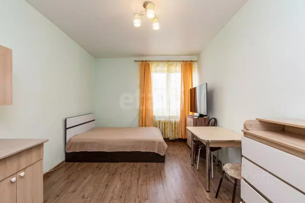 Комната Свердловская область, Екатеринбург ул. Ильича, 5 (17.0 м) - Фото 1