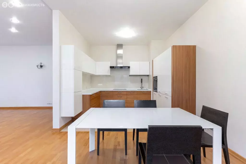 4-комнатная квартира: Москва, улица Шумкина, 11А (162 м) - Фото 1