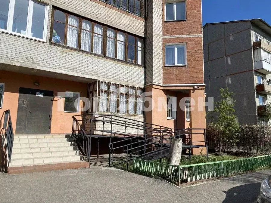 4-к кв. Омская область, Омск пос. Амурский, ул. Багратиона, 94 (110.0 ... - Фото 1