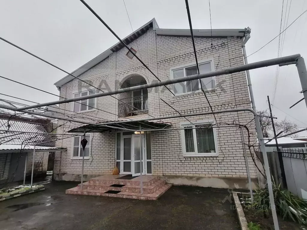 Дом в Адыгея, Майкоп ул. Конституции (280 м) - Фото 1