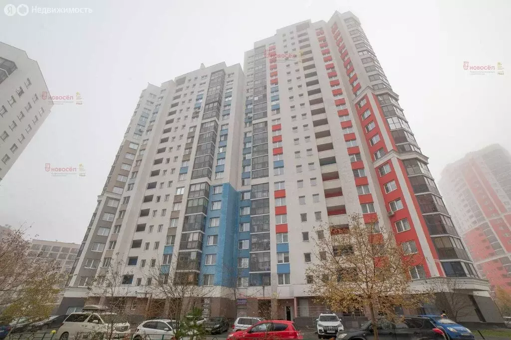 3-комнатная квартира: Екатеринбург, улица Краснолесья, 149 (78 м) - Фото 2