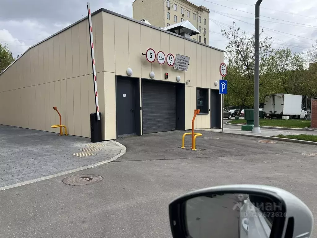 Гараж в Москва ул. Ленинская Слобода, 3 (16 м) - Фото 1