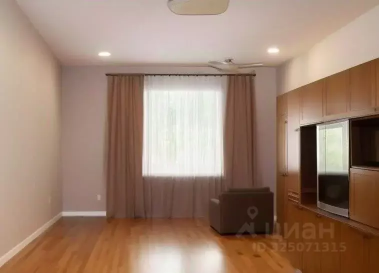 2-к кв. Краснодарский край, Крымск Революционная ул., 103 (77.0 м) - Фото 1