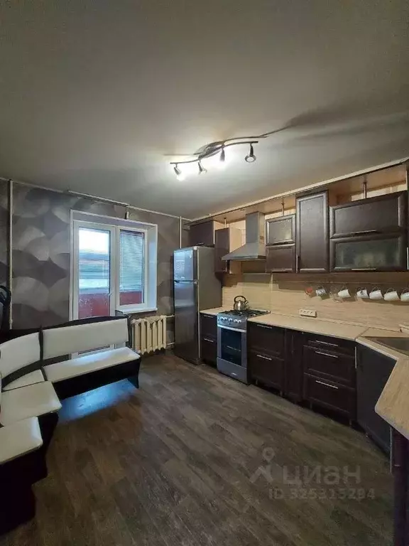 3-к кв. Псковская область, Псков Ипподромная ул., 125 (67.1 м) - Фото 1