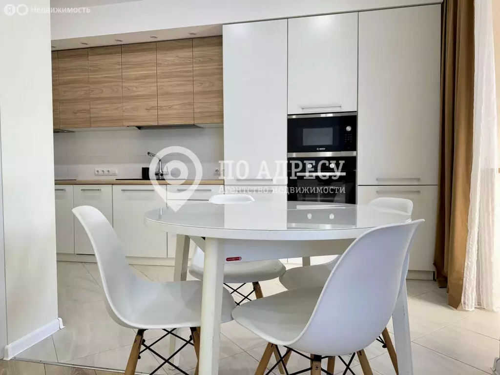 2-комнатная квартира: Саратов, улица имени Н.Г. Чернышевского, 137А ... - Фото 1