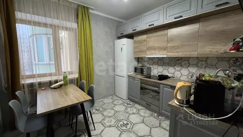 2-к кв. Белгородская область, Белгород ул. Щорса, 39а (61.9 м) - Фото 1