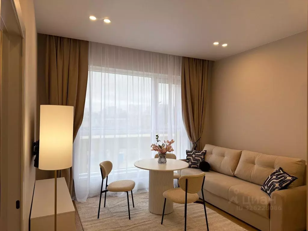 2-к кв. Москва ул. Мустая Карима, 12 (42.6 м) - Фото 1