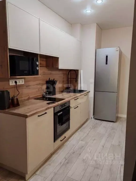 Студия Тюменская область, Тюмень ул. Геннадия Райкова, 19 (24.0 м) - Фото 1