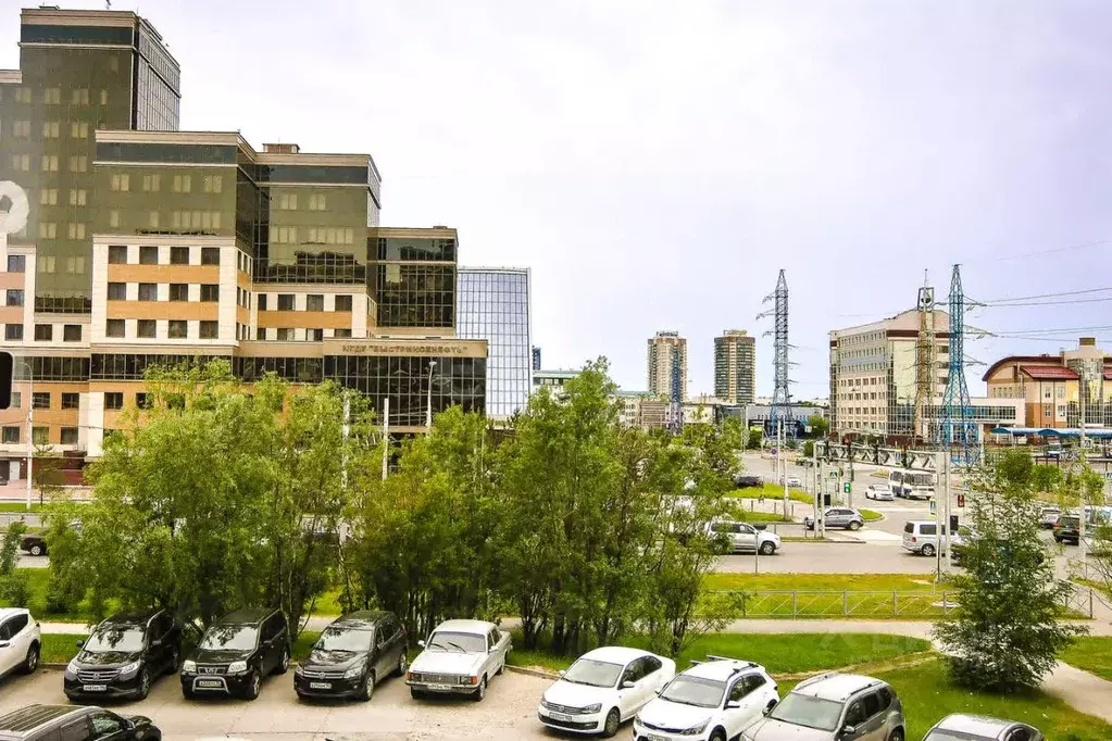 2-к кв. Ханты-Мансийский АО, Сургут просп. Ленина, 74 (62.5 м) - Фото 1