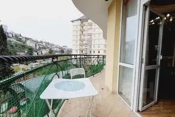 2-к кв. Краснодарский край, Сочи Светлана мкр, ул. Грибоедова, 10Б ... - Фото 0