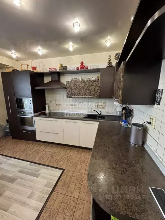 3-к кв. Челябинская область, Челябинск ул. Академика Сахарова, 12 ... - Фото 1