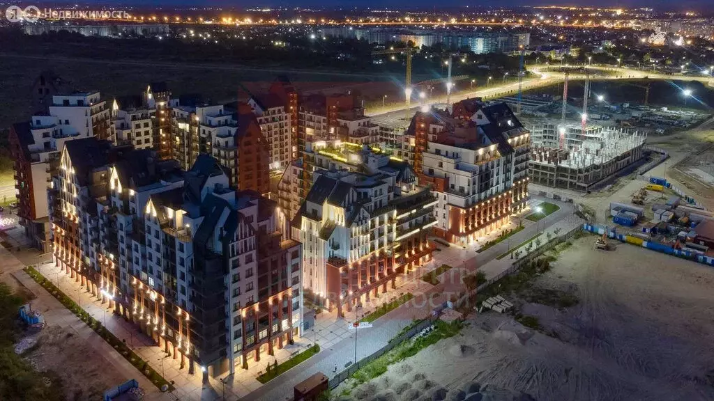 3-комнатная квартира: Калининград, улица Молодой Гвардии, 34 (123.4 м) - Фото 1