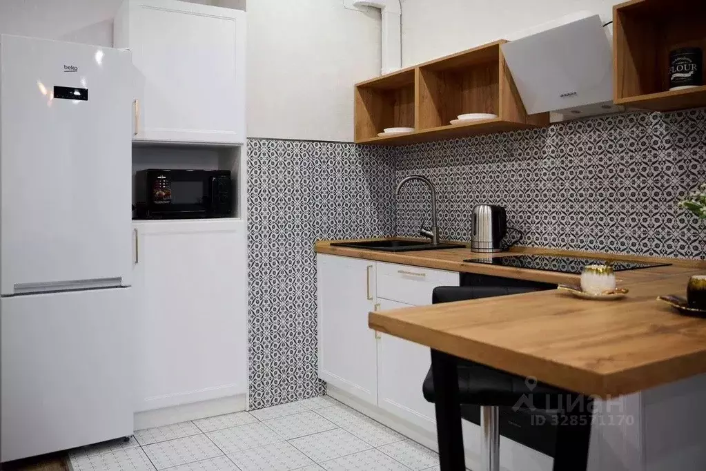 1-к кв. Татарстан, Казань ул. Аметьевская магистраль, 18к5 (42.3 м) - Фото 1