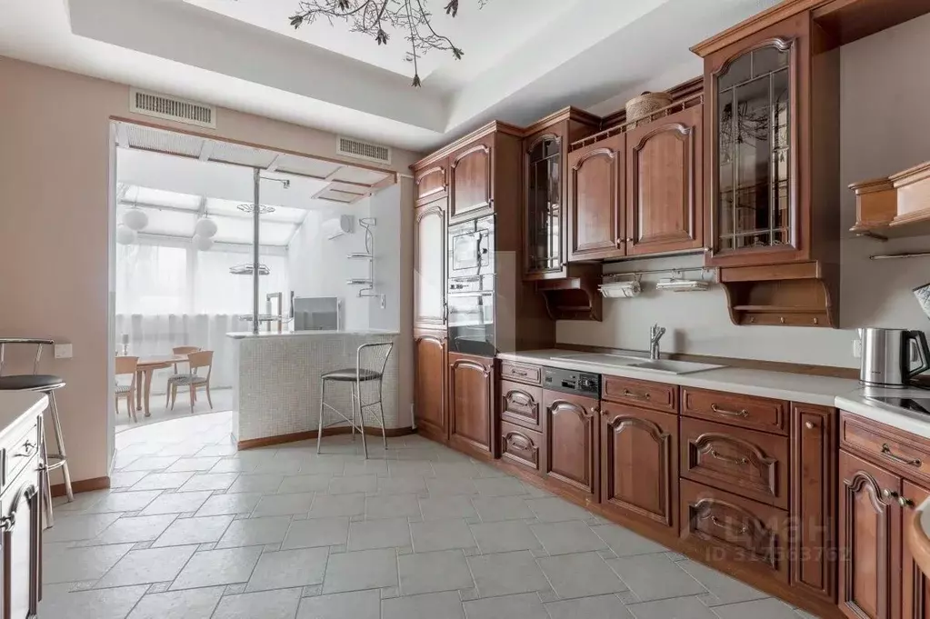 4-к кв. Москва ул. Климашкина, 16 (219.0 м) - Фото 0