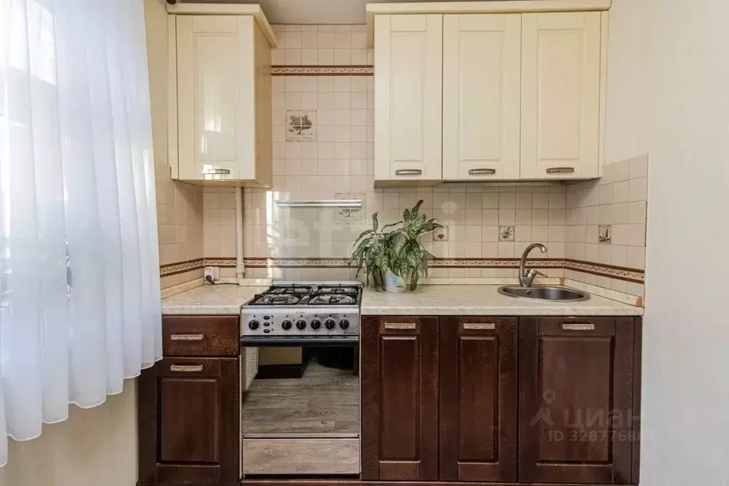 2-к кв. Тюменская область, Тюмень Севастопольская ул., 35 (44.6 м) - Фото 1