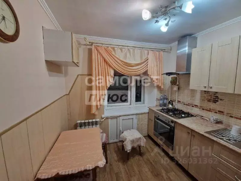 2-к кв. Омская область, Омск Городок Нефтяников мкр, ул. 22 Апреля, 51 ... - Фото 2