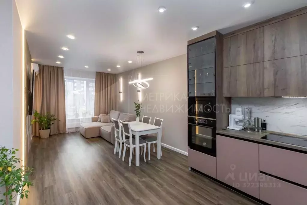 2-к кв. Тюменская область, Тюмень ул. 50 лет Октября, 63Г (81.4 м) - Фото 1