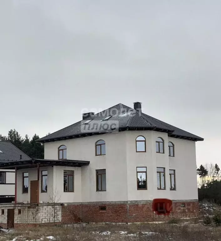 Дом в Курская область, Курский район, Лебяженский сельсовет, д. ... - Фото 0
