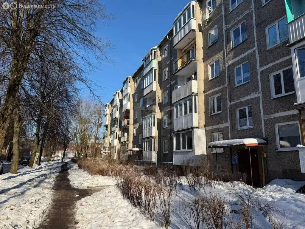 3-комнатная квартира: Калининград, Авторемонтная улица, 14 (57.27 м) - Фото 1