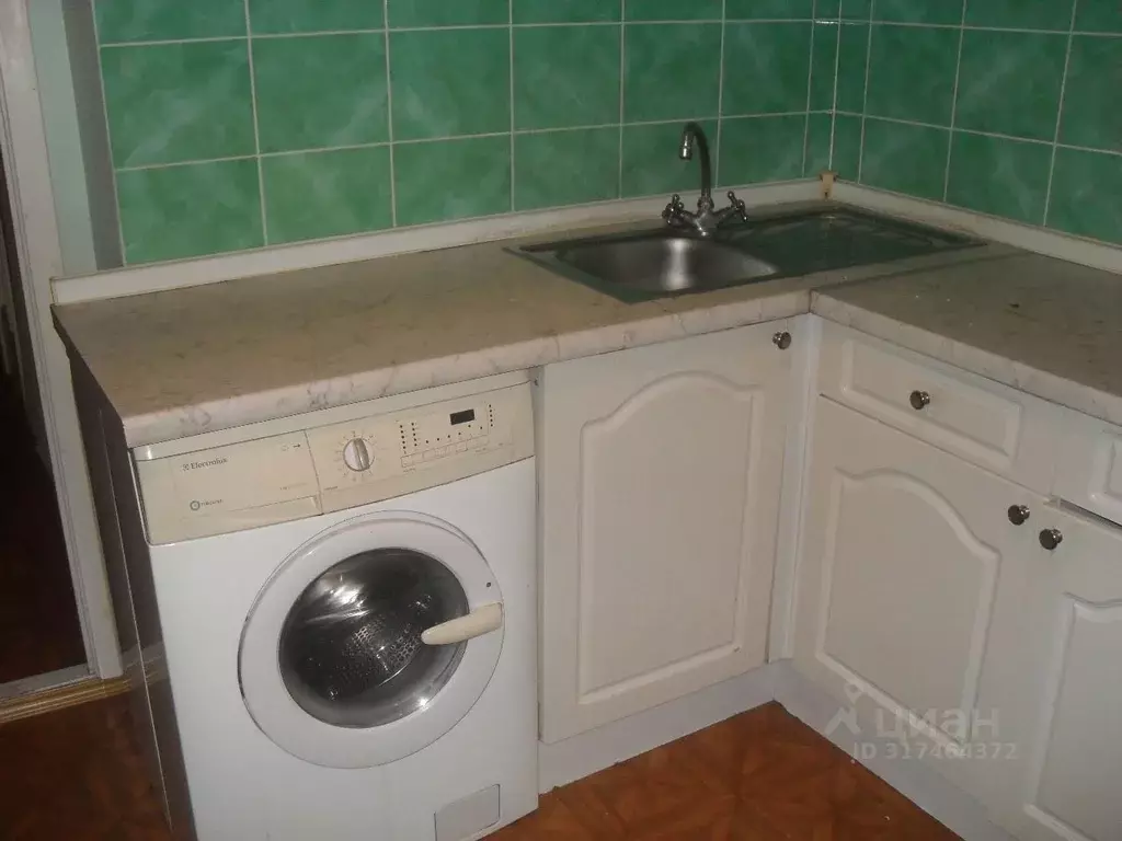 2-к кв. Тюменская область, Тюмень ул. Пермякова, 53 (50.0 м) - Фото 1