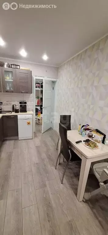 2-комнатная квартира: Ачинск, улица Фрунзе, 13 (54.7 м) - Фото 1