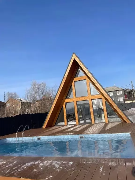 Дом в Красноярский край, Красноярск Окаемная ул., 92 (100 м) - Фото 1