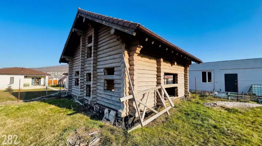 Участок в Севастополь с. Гончарное, ул. Раздольная, 10 (10.0 сот.) - Фото 2