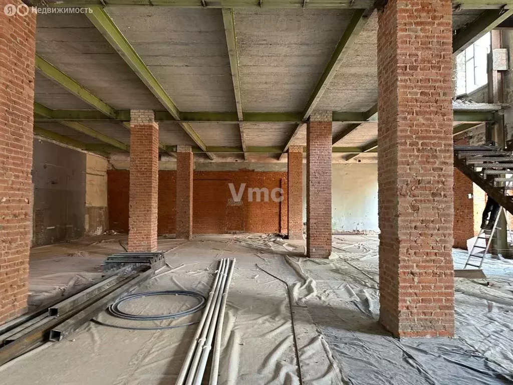 Помещение свободного назначения (350 м) - Фото 1