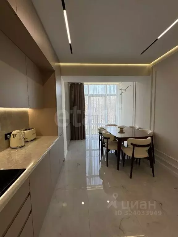 2-к кв. Северная Осетия, Владикавказ ул. Шамиля Джикаева, 3 (80.0 м) - Фото 0