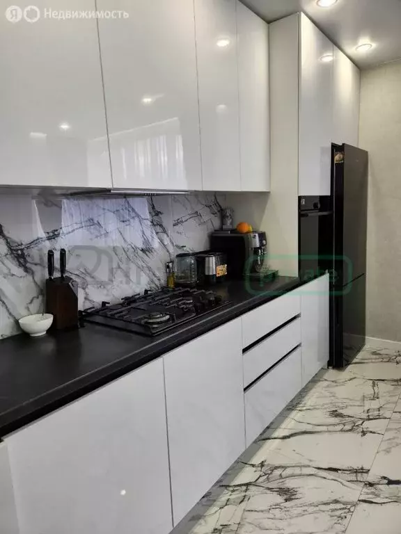 3-комнатная квартира: Калининград, улица Маршала Борзова, 107 (87 м) - Фото 2