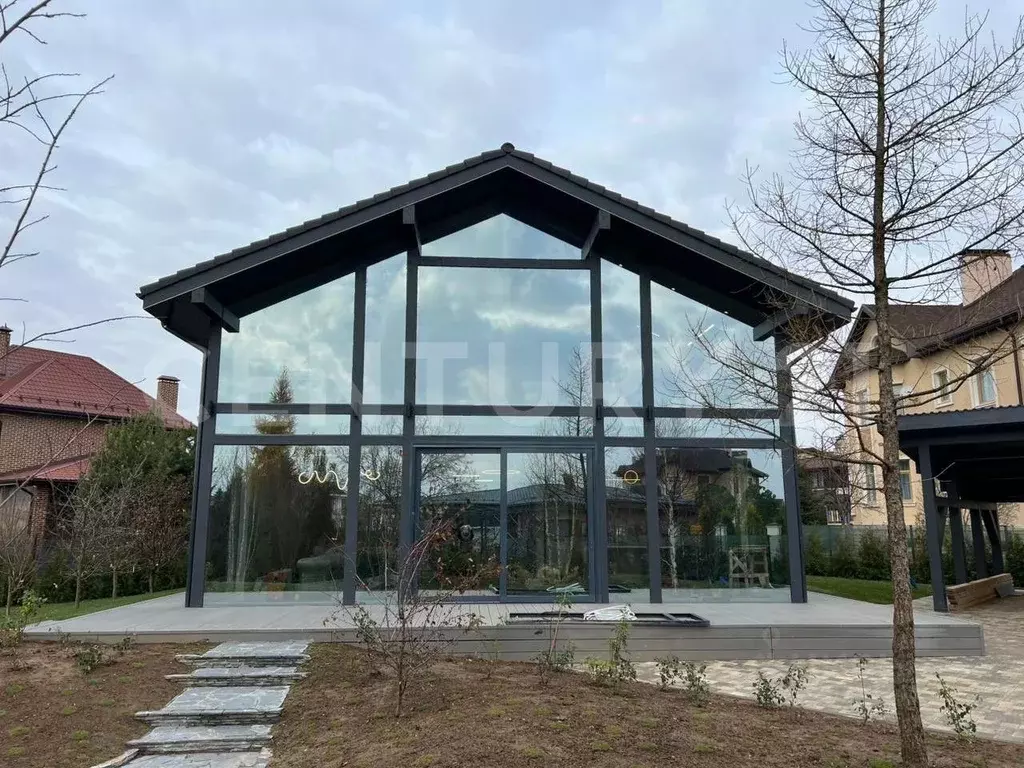 Дом в Ленинградская область, Ломоносовский район, Пениковское с/пос, ... - Фото 1