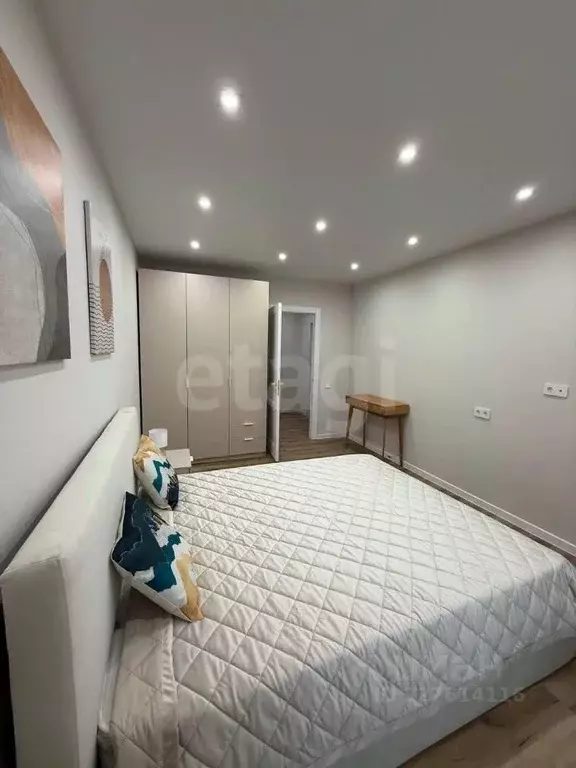 3-к кв. Алтай, Горно-Алтайск ул. Павла Кучияк (69.8 м) - Фото 1