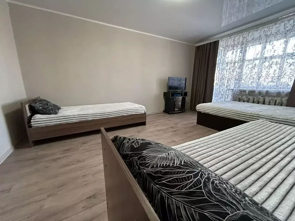 1-к кв. Башкортостан, Учалы ул. Горького, 4 (40.0 м) - Фото 1