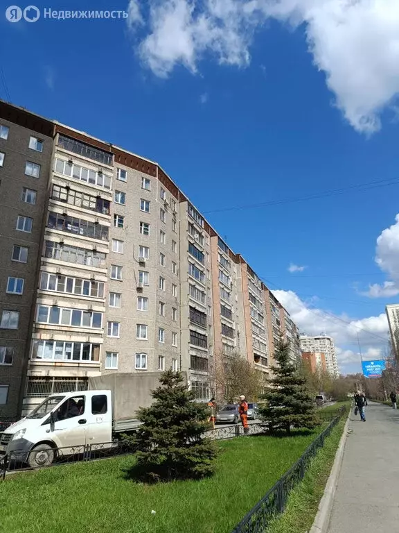 3-комнатная квартира: Екатеринбург, улица Смазчиков, 5 (64 м) - Фото 1