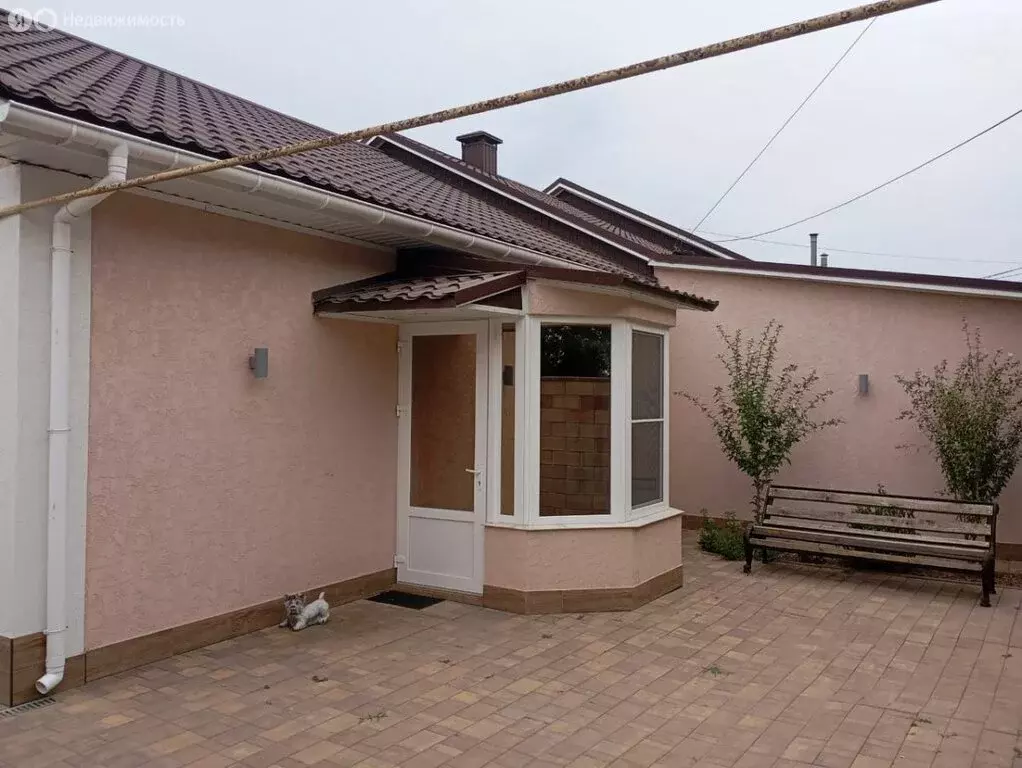 Дом в посёлок городского типа Заозёрное, Садовая улица, 31 (67.8 м) - Фото 0
