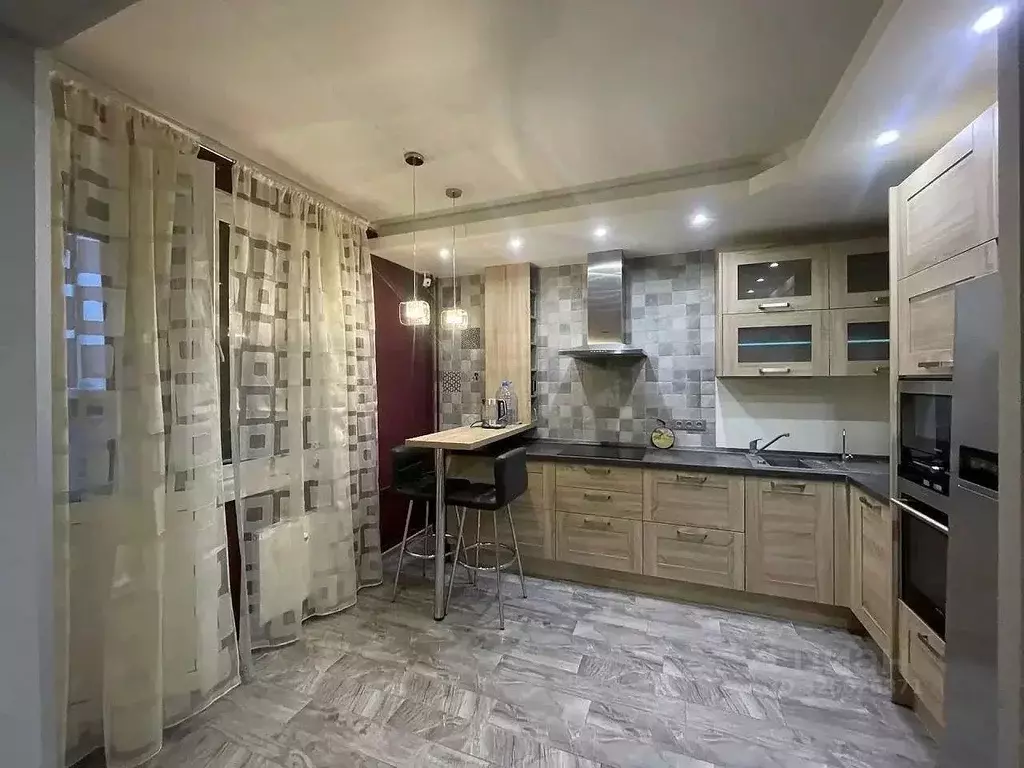 3-к кв. Москва ул. Мельникова, 3к5 (89.1 м) - Фото 1