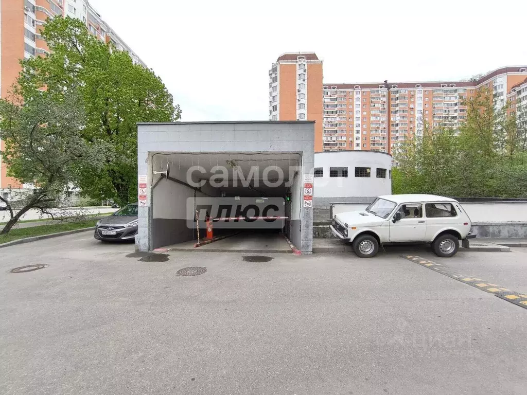 Гараж в Москва Новорогожская ул., 10 (30 м) - Фото 1