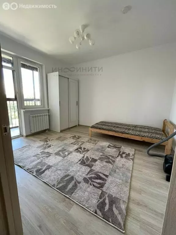 3-комнатная квартира: Москва, Илимская улица, 7 (73 м) - Фото 0