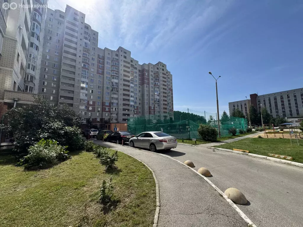 2-комнатная квартира: Екатеринбург, улица Соболева, 21к6 (64.2 м) - Фото 1