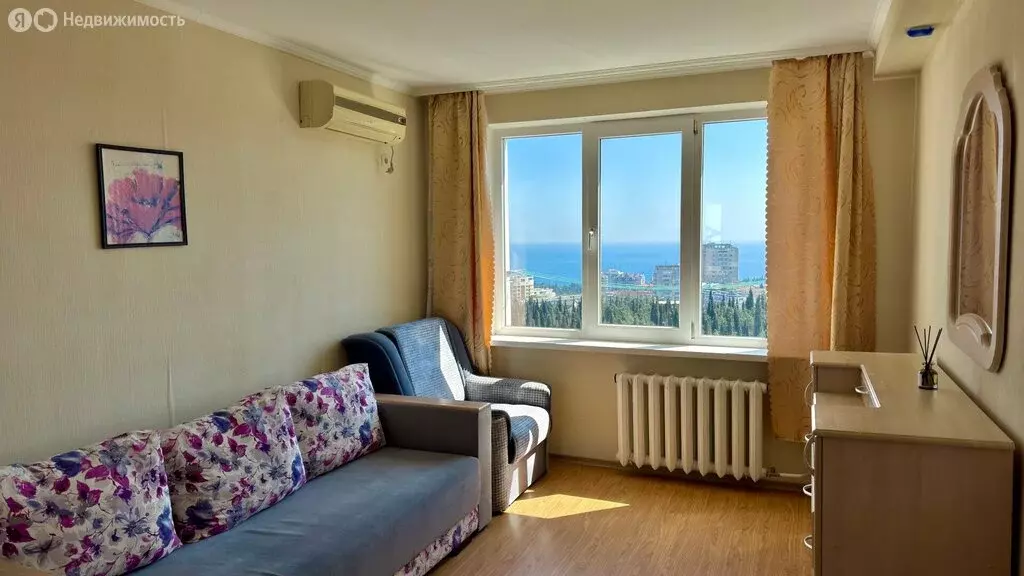 1-комнатная квартира: Алушта, улица Богдана Хмельницкого, 29 (32 м) - Фото 2