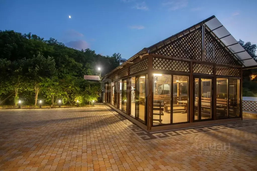 Дом в Краснодарский край, Геленджик городской округ, с. Адербиевка  ... - Фото 1