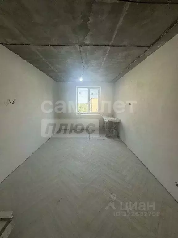 3-к кв. Крым, Красногвардейское пгт ул. Киевская, 76 (66.3 м) - Фото 1