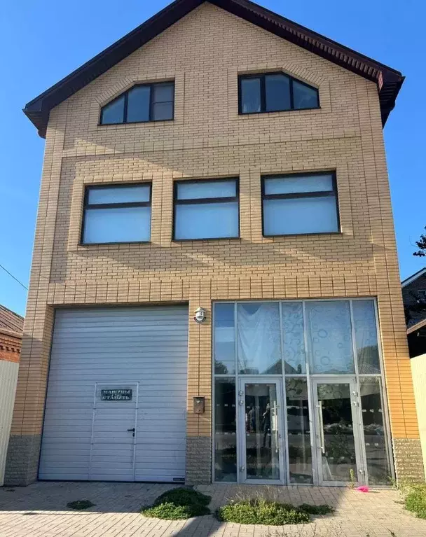 Помещение свободного назначения в Ростовская область, Батайск ул. ... - Фото 1