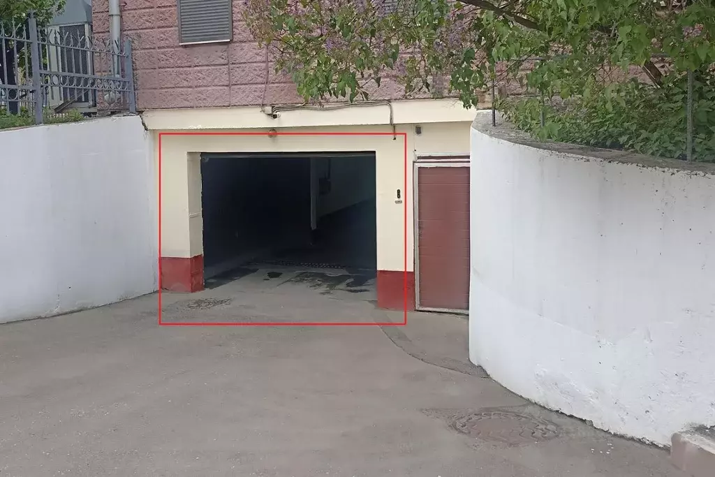 Гараж в Москва Большая Почтовая ул., 5 (13 м) - Фото 1
