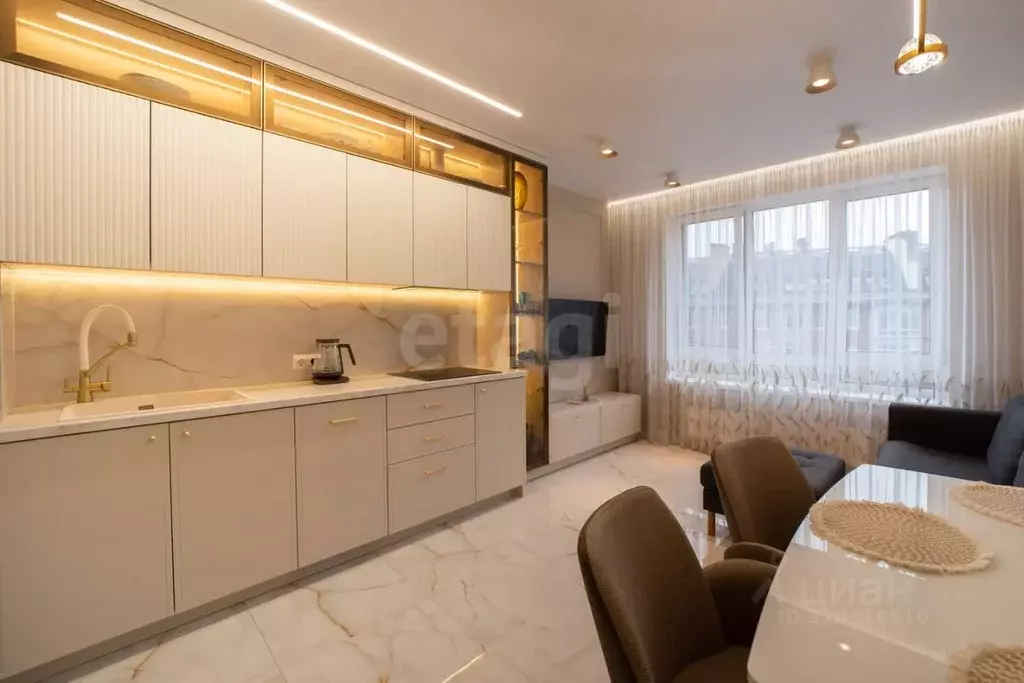 3-к кв. Калининградская область, Калининград Земельная ул., 30 (81.7 ... - Фото 2