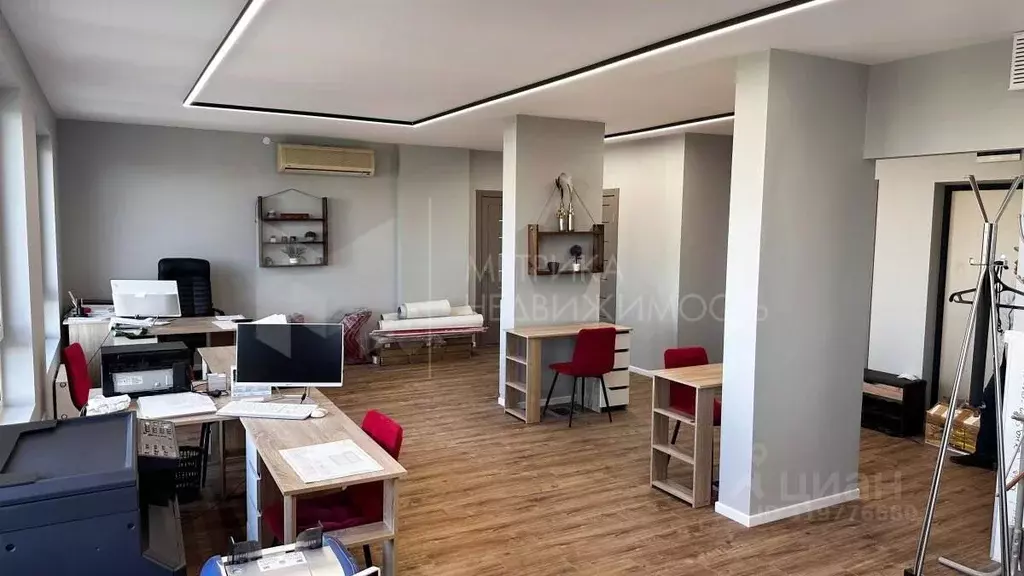Офис в Тюменская область, Тюмень ул. Виктора Тимофеева, 9 (80 м) - Фото 0