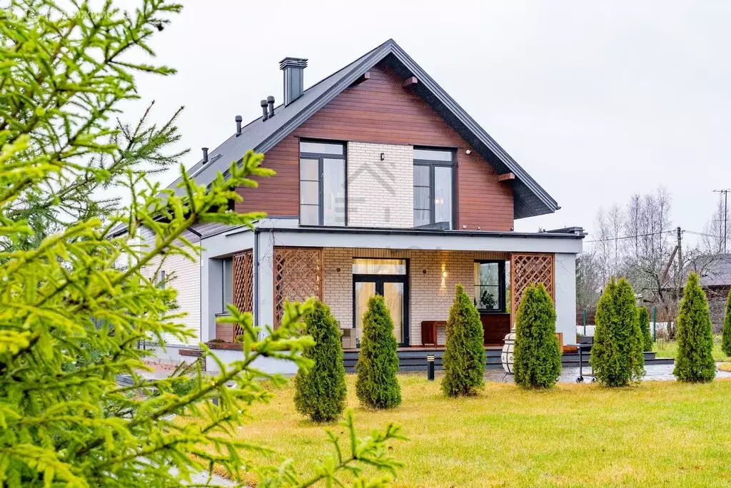 Дом в деревня Силино, Озёрная улица, 31 (240 м) - Фото 1