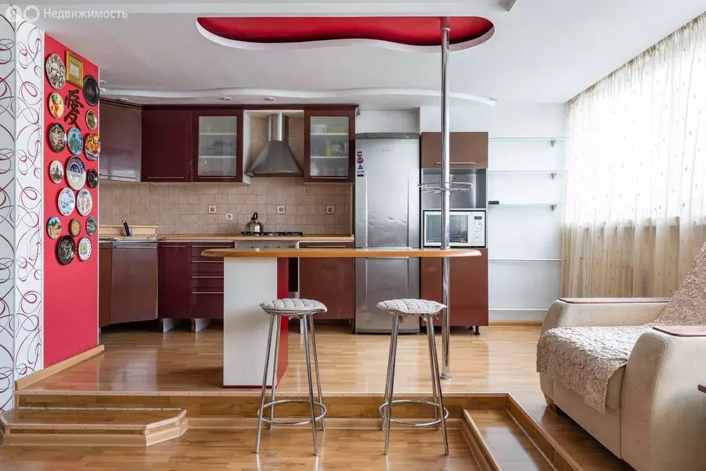 3-комнатная квартира: Екатеринбург, улица Вилонова, 14 (69.7 м) - Фото 1