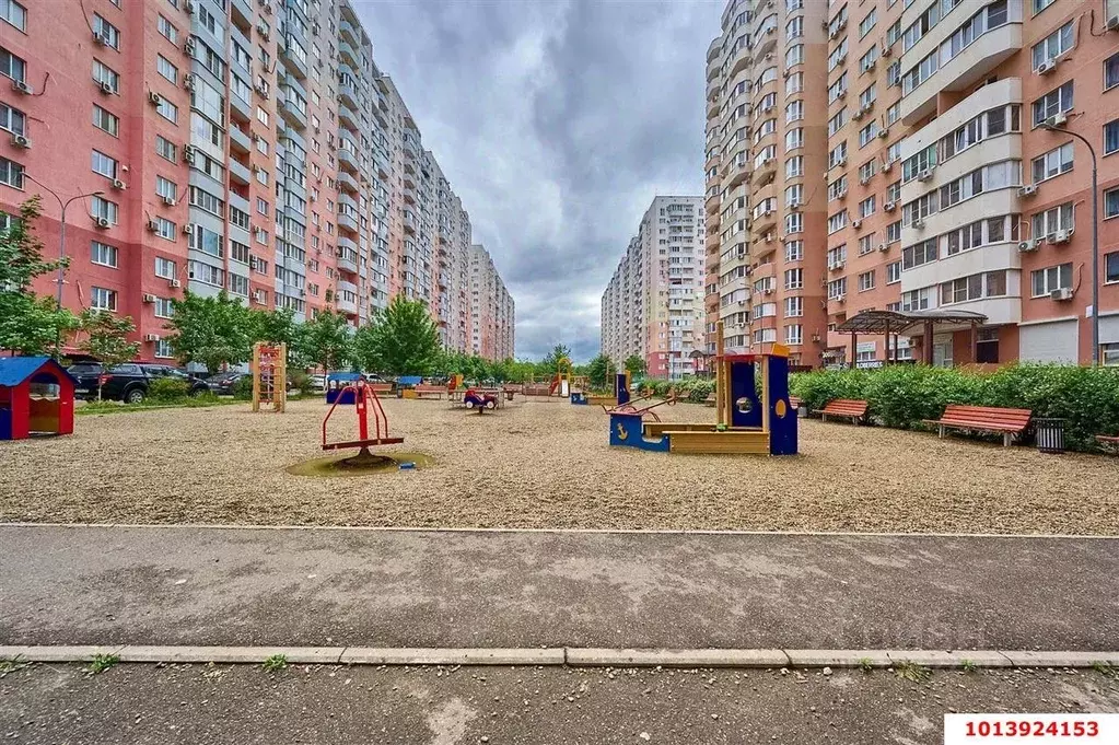 1-к кв. Краснодарский край, Краснодар ул. Александра Покрышкина (55.0 ... - Фото 2