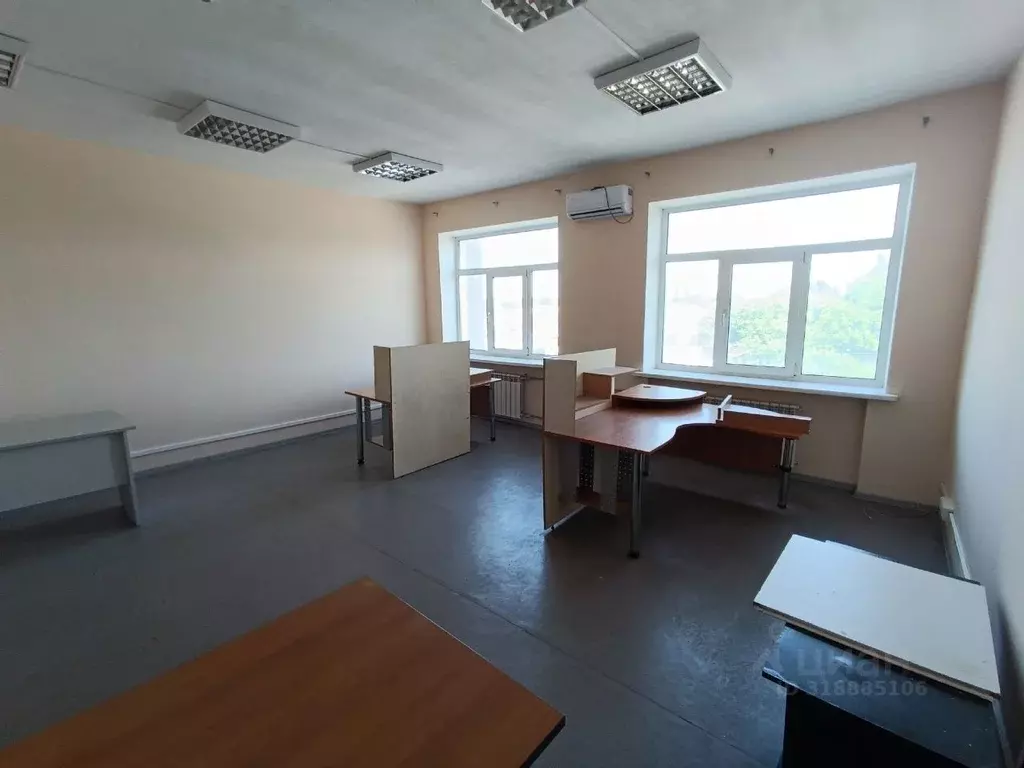 Офис в Нижегородская область, Нижний Новгород Кузбасская ул., 1 (33 м) - Фото 1
